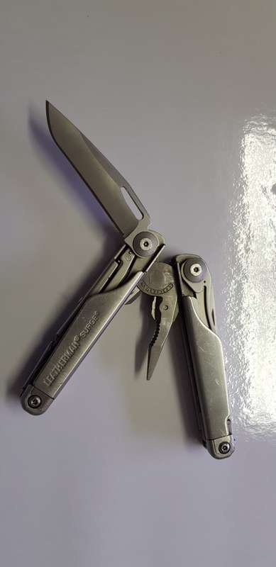 Leatherman Surge